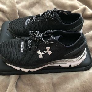 Under Armour Running Sneakers size 9.5